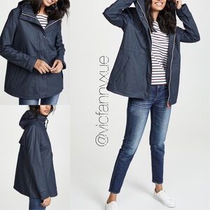 Hunter lightweight rubberized windbreaker jacket xs